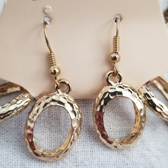 💥Necklace and earrings set - Picture 3 of 4